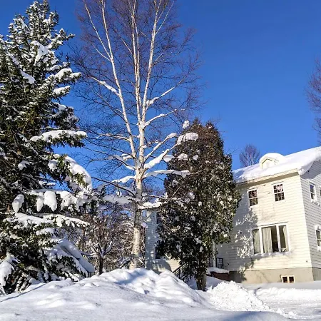 Chalet Banff - 6 Bedroom 6 Bathroom Ski Lodge